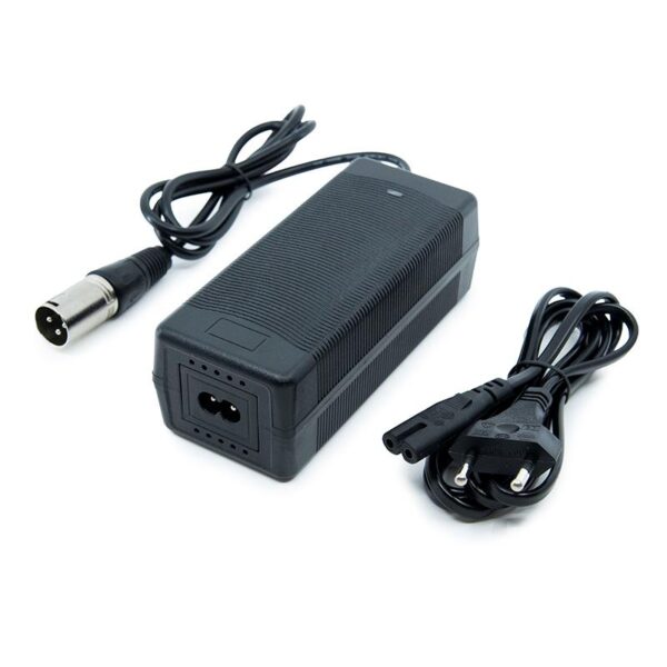 Cargador 48v (salida 54,6v) 2A conector XLR - Imagen 3
