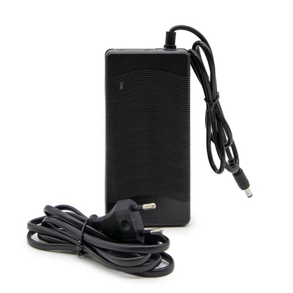 Cargador 48V (salida 54,6v) 3A conector DC 5,5mm - Imagen 7