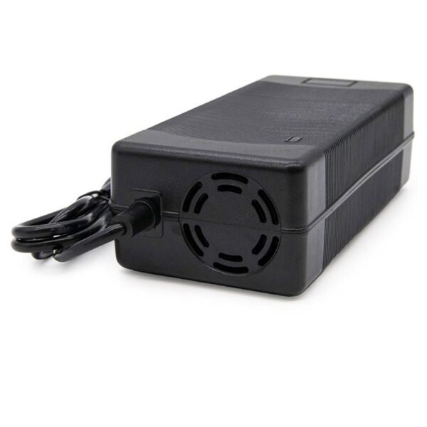 Cargador 48V (salida 54,6v) 3A conector DC 5,5mm - Imagen 9